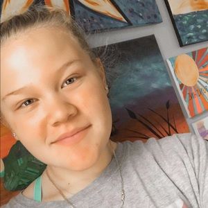 Meet your Posher, Nina